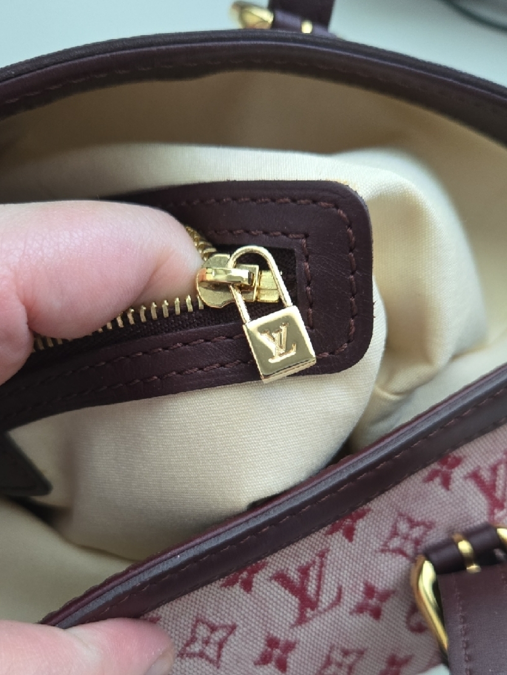 Louis Vuitton Garnet Monogram, Burgundy Trim Tote Bag - Picture 7 of 9